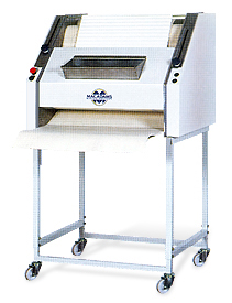 Тестозакатка Mini Moulder производителя Macadams